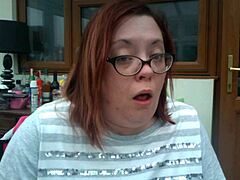 Tina Snua's smoking session with chubby smokers and cough fetish