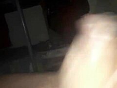 Se Masturba A Media Noche Casero