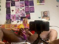 i played alone with my pussy looking at my mirror 😏