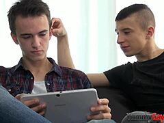 Twinks worship feet while jerking cocks!