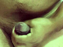 Masturbating to my wealth