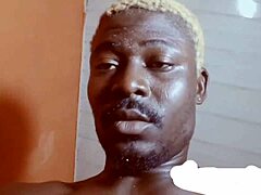 i lick my skinny girlfriend's tits in homemade sex