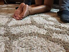 mandy mynxx owns ORAL on the COUCH with FEET play in hardcore mode!