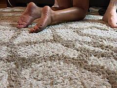 mandy mynxx owns ORAL on the COUCH with FEET play in hardcore mode!