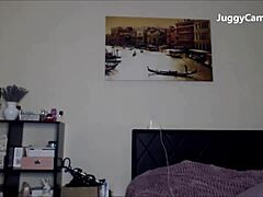 Big natural tits shining on webcam