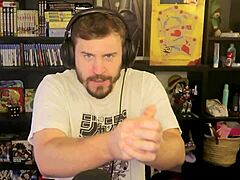 Confront the monster girl or run in Monster Girl Quest?