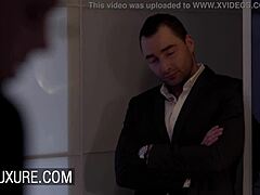 Подчинена Меган Рейн удвоява усилията