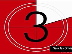 Wow! Sara & Jessie Deliver Hot Head Combo!