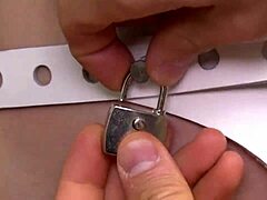 Yuki Sasaki's slender shaved temptation