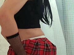 Teen crossdresser feels pleasure in solo gay play