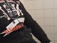 Safadeza in Gym Bathroom with Sheer Full Adrenaline Machos 😏