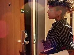 madame called for room service and got her ass licked by lady snow brasil.