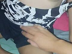 This asian beauty wants cumshot on her belly in missionary 😍