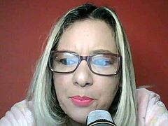 Iniciando com a vovo encontrei minha gostosa mae biologica