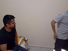 guy gets fucked by the delivery man in a casual encounter