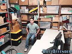 hey, check out this gay amateur thief giving a blowjob 😏