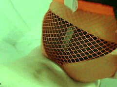 Hermanastra Latina Teen Gets Pussy Fucked And Filled With Cum Creampie