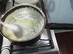 How to make hot dog even if you're poor and fucked.