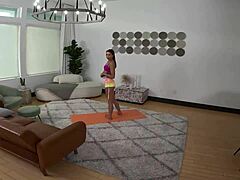 هي، تريد معرفة لماذا ركوب زبه هو تمريني الأفضل؟ - povd