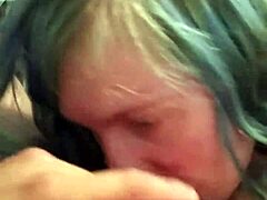 Blue hair girl gives long blowjob 😏