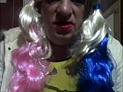 Shy bisexual crossdresser enjoys homemade fun intensely