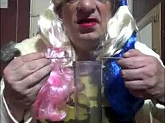 Shy bisexual crossdresser enjoys homemade fun intensely