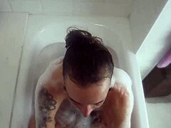 Intense Amateur Fuck After Bath with Squirt