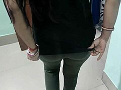 Indian homemade video with real desi jija-sali action