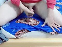 Shaved Beauty Feels Intense Pleasure in Thu Dam