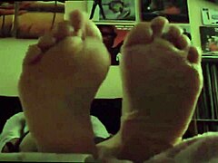 Mature Wife's Sexy Feet Get Licked In Fetish Play