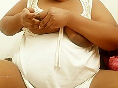 Sexy Andhra girl showcases big tits and boobs in detail