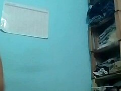 En Webcam: Tocando Tetas y Poniendo en Perrito