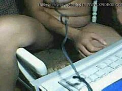 webcam girl sharing free amateur video content