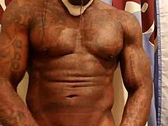 I worship this big black cock for money, jerking it off solo.