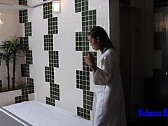 novinha licks uncle secretly