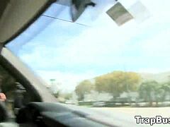 Düz adamın gay herifin büyük sikine boşalmasını izliyorum yüksek çözünürlükte