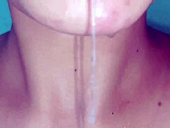 Teen Puts Dick In Her Tight Shaved Pussy Close Up