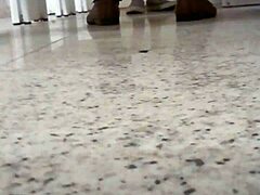 Gay baszás bevásárlóközponti fürdőben