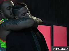 Подчинената Скай Нокс я чукат здраво с курчето на Джейсън Варос 😈