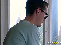 hey veronica avluv, craving that young cock today?