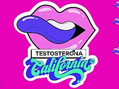 Ela ficou totalmente peladinha na lingerie interativa