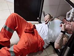 Sex Novice Offers His Hot Ass to Me