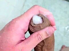 Hot shower scene with bisexual twinks and a hint of exotic flavor