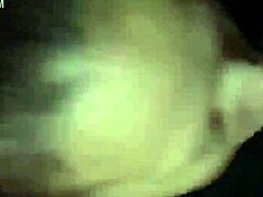 Глубокий минет с рвотой заканчивается спермой в глаз во время мокрой сессии