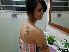 Gween Black Gets Blowjob And Cum Inside After Bath!