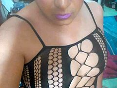 Stunning Latina Shemale Escort Shows Off Her Jaw-Dropping Body in Hot Video