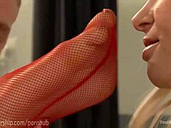 Foot fetish action with a femdom hand job