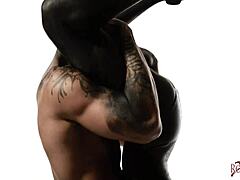 King Noire's night of pleasure at the mile high club