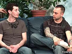 Эйден Блю берёт свой первый massive cock в gay action