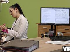 vip4k agent approves credit of brunette nympho for hot sex action?